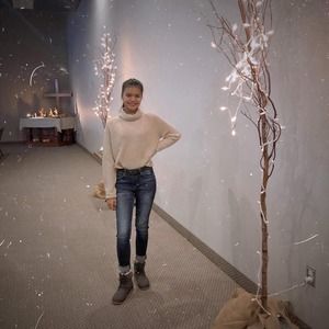 Meet your Posher, Xia